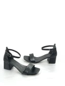 Basskan Siyah Mend Alçak Topuk Tek Bant Bilekten Bağlama Ayakkabı - 2