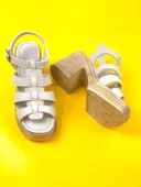 Basskan Bej Dence Yüksek Topuk Ortopedik Taban Platform 3 Bantlı Sandalet thumbnail 2