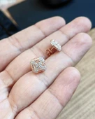 Beyaz Taşlı Kare Gümüş Küpe - 5