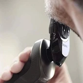 Philips Norelco Serisi 6000 Erkekler için Elektrikli Tıraş Makinesi - 4
