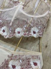 Yüksek Kalite Dantel İşlemeli Özel Motifli Bralet Takım thumbnail 3