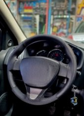 Renault Symbol 3 2013> Uyumlu Dikmeli Direksiyon Kılıfı Dikmeli Noktalı-Karbon Siyah ( 38×10.5CM ) thumbnail 2