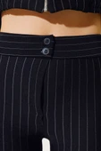 İnce Çizgili İspanyol Paça Pantolon Siyah thumbnail 4