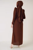 Kol Ucu Tüylü Kemerli Elbise Kahve thumbnail 3