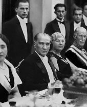 Movas Sanat Atatürkün Asil Duruşu | Elmas Mozaik Tablo | Mozaik Puzzle  | 45x55 | E20234076 - 1