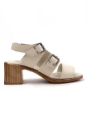 Basskan Kadın Jabb Bej Ökçeli Hazır Ortopedi Taban Terlik Sandalet thumbnail 2