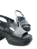 Basskan Kadın lende Siyah Yüksek Topuk Ortopedik Taban Sandalet thumbnail 1