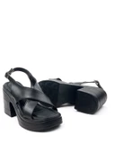 Basskan Kadın Sence Siyah Ortopedik Taban Yüksek Topuk Platform Sandalet - 1