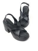 Basskan Kadın Sence Siyah Ortopedik Taban Yüksek Topuk Platform Sandalet - 3