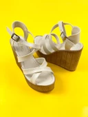 Basskan Kadın Sahy Bej Dolgu Topuk Çapraz Bant Bilekten Bağlama Sandalet - 1