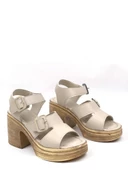 Basskan Kadın Bej Hennd Ortopedik YÜksek Taban Yüksek Topuk Sandalet - 1