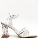 Basskan Kadın Beyaz Koll Burgu Şeffaf Topuk Bilekten Bağlamalı Tekbant Taşlı Sandalet - 2