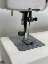 Elna Jubile Dikiş Makinesi 110V 2.El (G-26) thumbnail 6