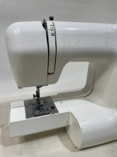 Janome MyExcel 4014 Dikiş Makinesi 110V 2.El (G-60) thumbnail 2