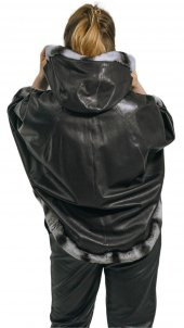 Freya Gerçek Kürklü Hakiki Deri Kadın Kapşonlu Cepli Çift Taraflı Giyilebilir Her Bedene Uygun Panço Hilda Deri - 4