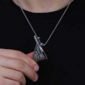 925 Ayar Gümüş Üçgen İçi Açılabilen Çiçek Muskalık Gümüş Kolye thumbnail 3