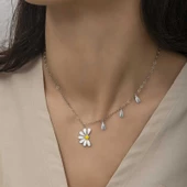 925 Ayar Gümüş Papatya Seviyor Sevmiyor Bayan Gümüş Kolye thumbnail 1