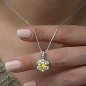 925 Ayar Gümüş Buğday Sarısı Baget Taşlı Kadın Gümüş Kolye thumbnail 3