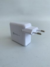 Spigen Essential F207 Qualcomm 3.0 Çift Usb iP Hızlı Şarj Aleti - 30W Hızlı Şarj Cihazı - 11