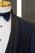 Slimfit Armürlü Şal Yaka (Yaka Çıkmalı) Yelekli Papyonlu Smokin Takım Elbise - 3