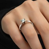 4 Tırnaklı Swarovski Taşlı 925 Gümüş Tektaş Yüzük thumbnail 7