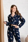 Kışlık Yılbaşı Desenli Kadın Gömlek Polar Pijama Takımı- Geyikli Yılbaşı Pijaması- Geniş Beden Aralığı thumbnail 1
