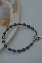 STONEAGE JEWELLERY Siyah Arpa İnciden Bileklik thumbnail 2