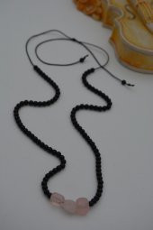 STONEAGE JEWELLERY Pembe Kuvars ve Oniks Taşlı Metalsiz Kolye thumbnail 1