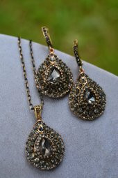 STONEAGE Zirkon Taşlı Otantik Bayan Kolye Küpe Seti thumbnail 3