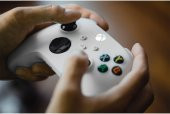 Microsoft Xbox Wireless Controller Uyumlu 9. Nesil Beyaz thumbnail 7