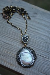 STONEAGE Sakız İncisi El Yapımı Bayan Kolye thumbnail 3