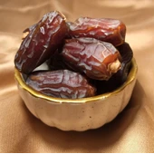Medine Mebrum Hurması İri Boy Jumbo Etli Doğal Şekersiz - 1