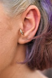 GOLD DESEN DETAY ZİRKON TAŞ ÇELİK PİERCİNG TRAGUS HELİX KIKIRDAK KÜPESİ-0VP170 - 1