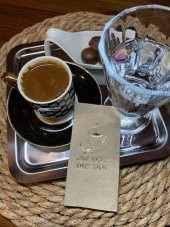 Gold Yaldızlı Kraft Kahve Şahane Sohbet Şahane  Peçete 6x12 cm - 1