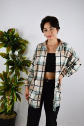 Kadın Kanguru Cepli Beyaz Ekose Desenli Kaşe Pamuklu Oduncu Oversize Ceket Gömlek - 1