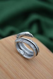 STONEAGE Unisex Ayarlanabilen Kartal ve Tüy Figürlü Bohem Pirinç Üzerine Antik Gümüş Kaplama Yüzük - 2