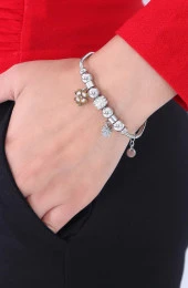 Kadın Taşlı Yoncalı Çelik Bileklik Altın Kaplama Gümüş Renk thumbnail 4