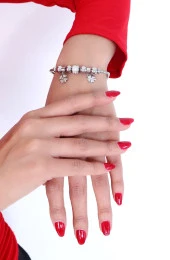 Kadın Taşlı Yoncalı Çelik Bileklik Altın Kaplama Gümüş Renk thumbnail 5