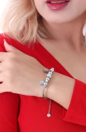 Kadın Taşlı Yoncalı Çelik Bileklik Altın Kaplama Gümüş Renk thumbnail 6