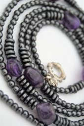 STONEAGE Ametist ve Hematit Taşlı Tasarım Gemici Kilit Kolye thumbnail 1