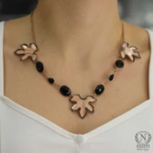 925 Ayar Gümüş Garnet Taşlı Yaprak Kolye thumbnail 2