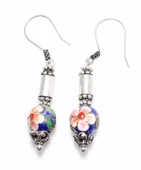 925 Ayar Gümüş Çiçek Desenli Mineli Top Telkari Küpe thumbnail 3