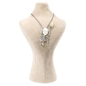 925 Ayar Gümüş Elinde Balon Tutan Kız Elişi Broş Kolye thumbnail 2