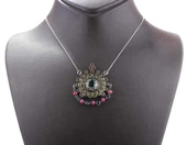 925 Ayar Gümüş ve Bronz Karışımı Yakut ve Zümrüt Taşlı Desenli Otantik Kolye thumbnail 3