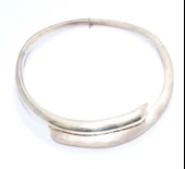 925 Ayar Gümüş Yunus Kolye thumbnail 6