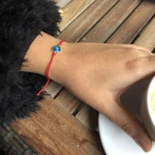 925 Ayar Gümüş Cam Göz Kırmızı İpli Bileklik thumbnail 1