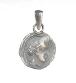 925 Ayar Gümüş Sezar Motifli Madalyon Kolye Ucu thumbnail 3