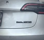 DK Tuning Tesla Dual Motor Bagaj Siyah Yazı Logo Arma thumbnail 3