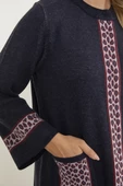 Leopar Detaylı Geniş Kalıp Triko Hırka - Lacivert thumbnail 5