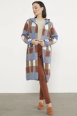 Blok Desenli Renkli Uzun Hırka - Mavi thumbnail 5